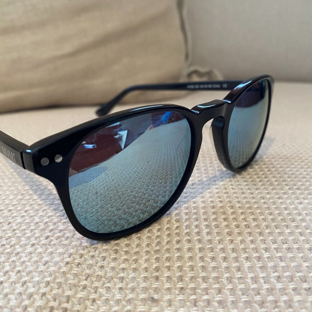 MVMT Black Hyde Sunglasses
